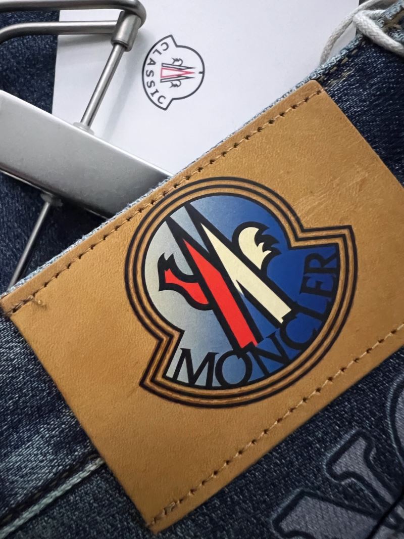 Moncler Jeans